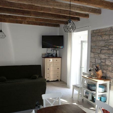 Teslina Apartments Pula Dış mekan fotoğraf