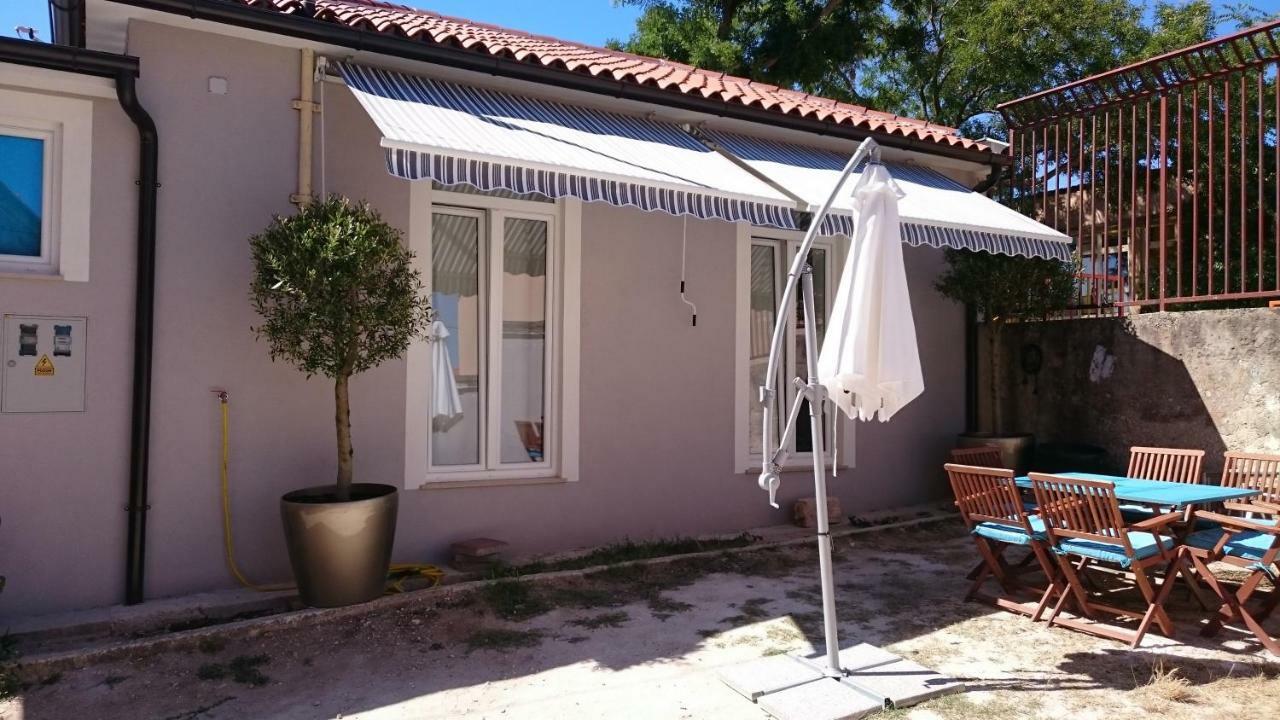 Teslina Apartments Pula Dış mekan fotoğraf