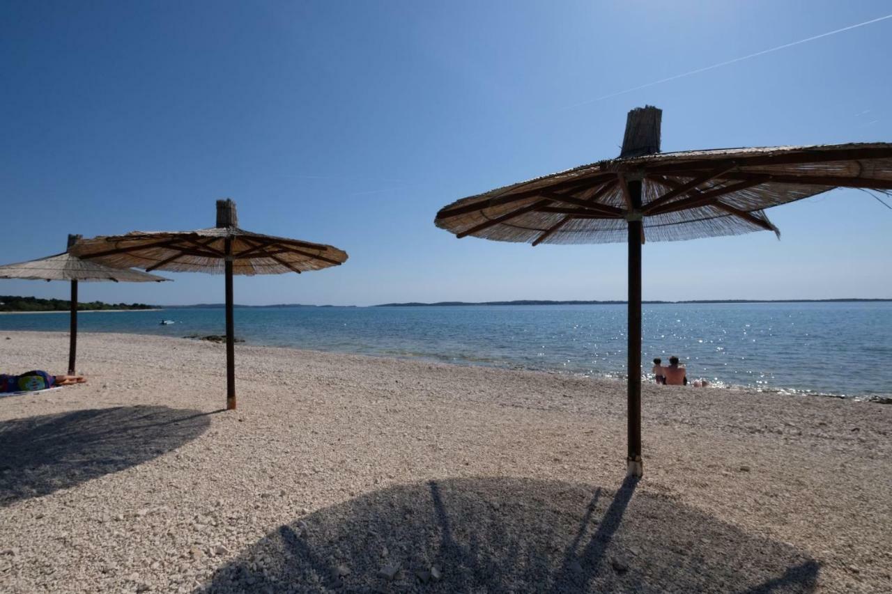 Teslina Apartments Pula Dış mekan fotoğraf